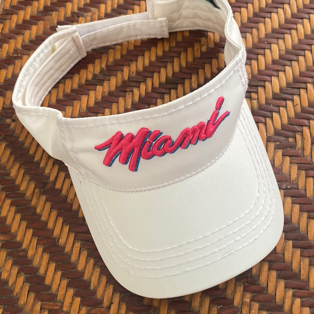 Miami visor